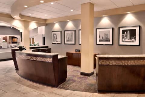 Embassy Suites by Hilton Kansas City International Airport — photo 4