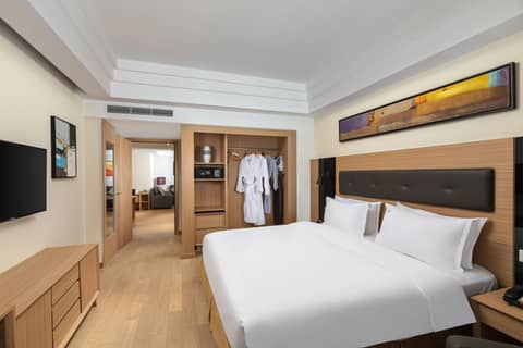 Holiday Inn Shanghai Hongqiao Central by IHG — photo 2