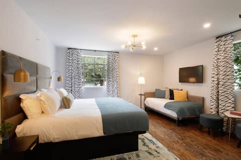 The Present Hotel — photo 8