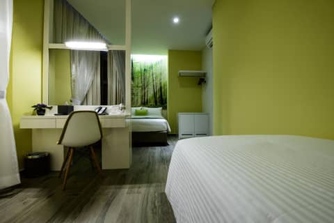 J8 Hotel — photo 4