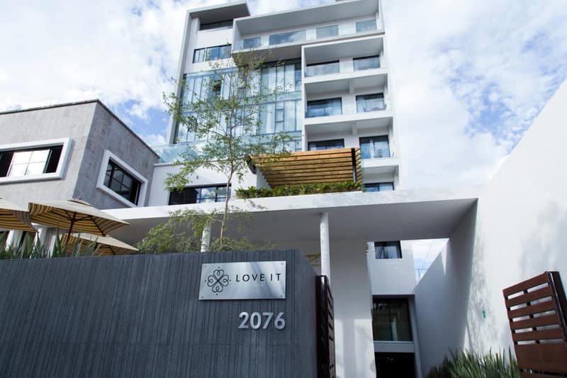 Hotel Love It CAS Consulado — building