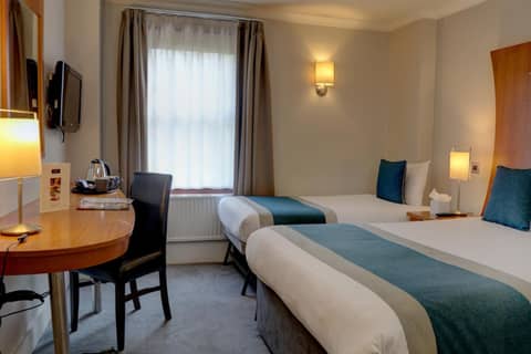Hyde & Seek, London Hyde Park, a Tribute Portfolio Hotel — hotel room