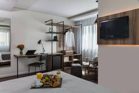 Intercity São Paulo Ibirapuera — hotel room