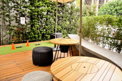 Intercity São Paulo Ibirapuera — balance & terrace