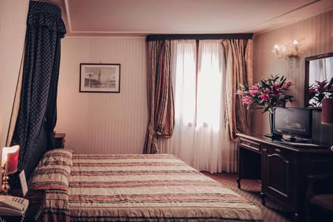 Hotel Kette — hotel room