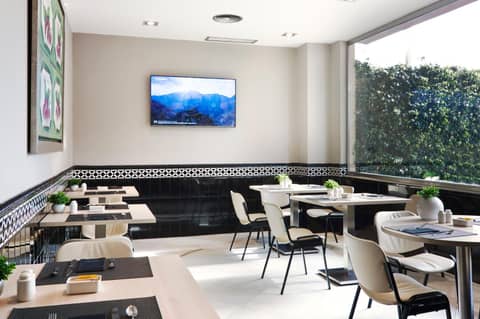 Catalonia Hispalis — dining