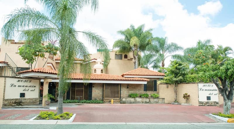 Hotel La Mansion del Sol — building