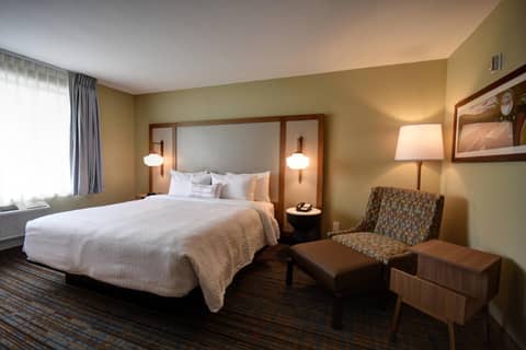 Fairfield Inn & Suites by Marriott Milwaukee North — photo 5