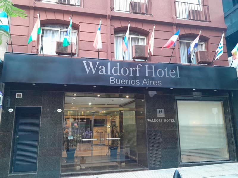 Hotel Waldorf — building