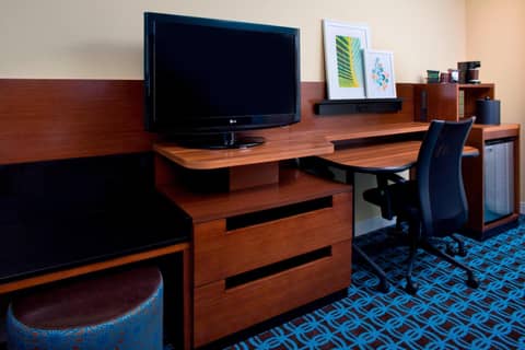 Fairfield Inn & Suites by Marriott Orlando Lake Buena Vista in the Marriott Village - Large Family Suites with Trundle Bunk Beds! — photo 2