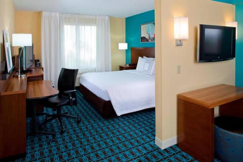 Fairfield Inn & Suites by Marriott Orlando Lake Buena Vista in the Marriott Village - Large Family Suites with Trundle Bunk Beds! — photo 3