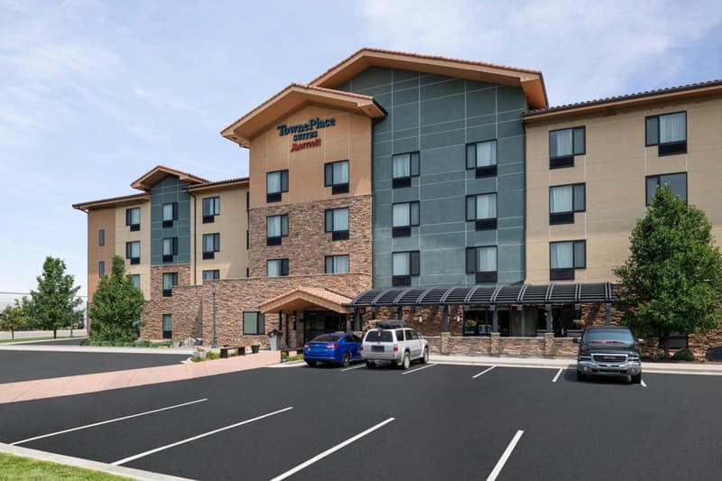 TownPlaces Suite Denver Airport at Gateway Park — building