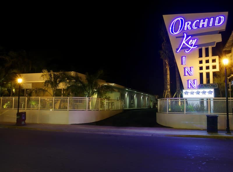 Orchid Key Inn - Adults Only — building