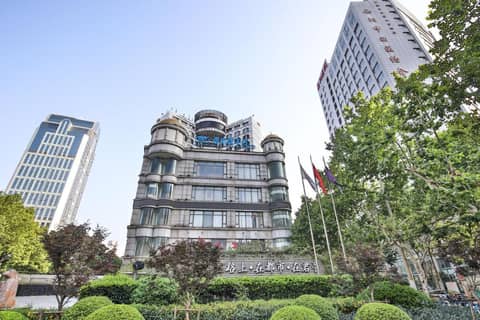 SSAW Boutique Hotel ShanghaiHongkou — hotel building