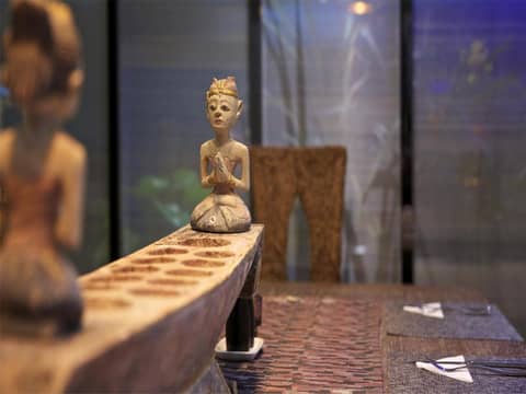 SSAW Boutique Hotel ShanghaiHongkou — hotel reception