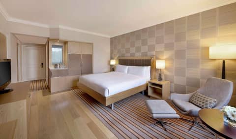 NH Johannesburg Sandton — hotel room