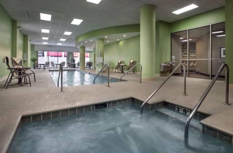 Hampton Inn & Suites Milwaukee Downtown — photo 9