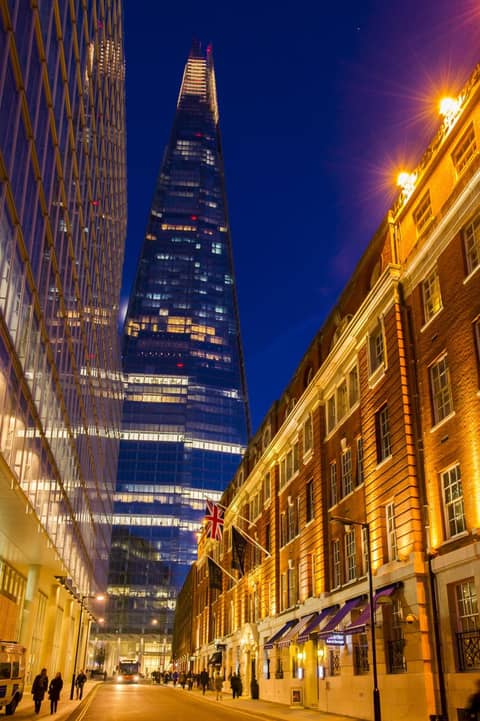 London Bridge Hotel — building