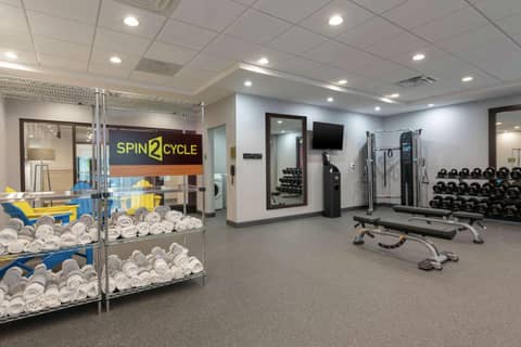 Home2 Suites By Hilton Indianapolis Airport — photo 8