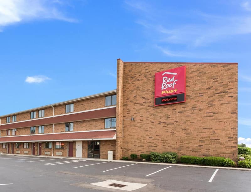 Red Roof Inn PLUS+ Columbus - Worthington — building