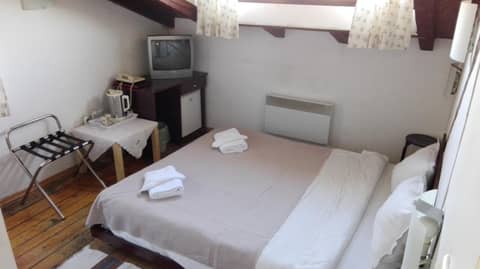 Scotty's Boutique Hotel — hotel room