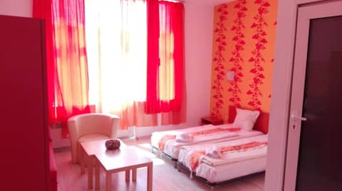 Scotty's Boutique Hotel — hotel room