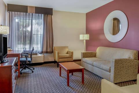 La Quinta by Wyndham Naples East (I-75) — photo 7