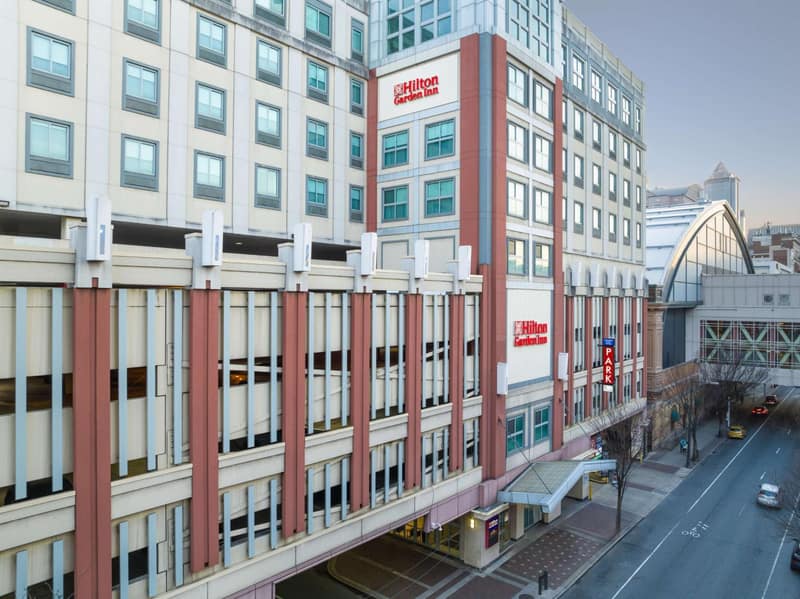 Hilton Garden Inn Philadelphia Center City — building