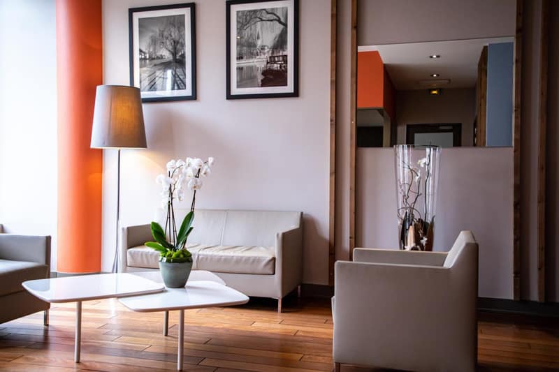 Adonis Lyon Dock Ouest — recepcion & lobby