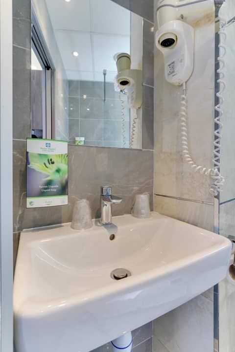Sure Hotel by Best Western Paris Gare du Nord — photo 4