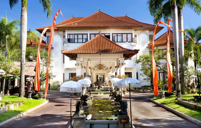The Mansion Resort Hotel & Spa — building