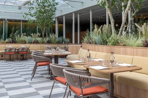 Catalonia Barcelona Plaza — dining