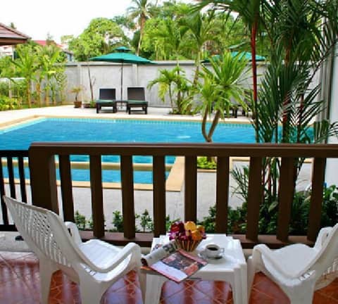 Krabi Cozy Place Hotel — balance & terrace