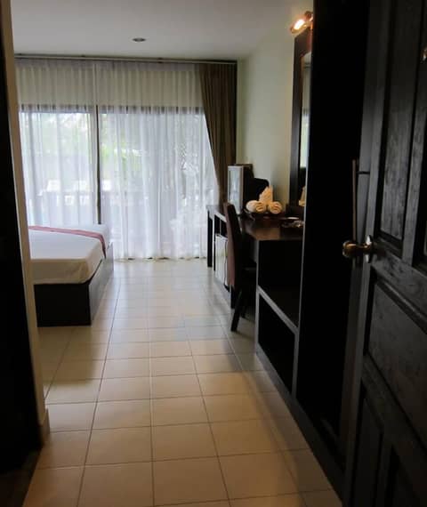 Krabi Cozy Place Hotel — hotel room