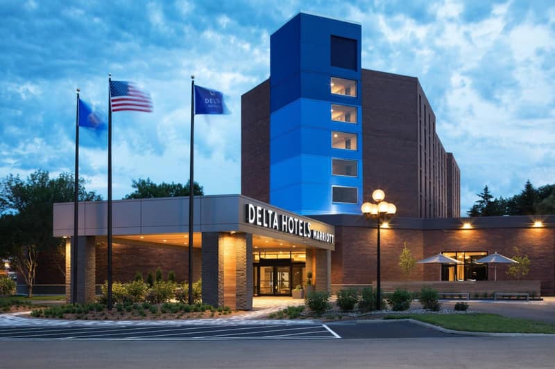 Delta Hotels by Marriott Minneapolis Northeast — building