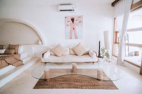 Hotel Sages — lounge