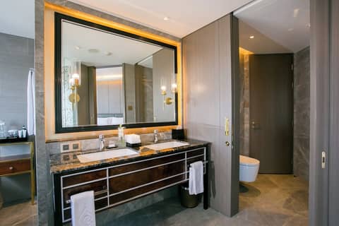 Centara Grand at CentralWorld — photo 3
