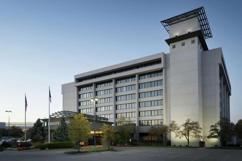 Embassy Suites by Hilton Columbus — building