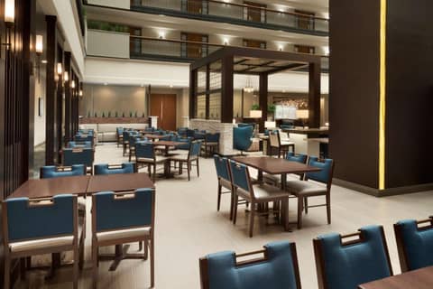 Embassy Suites by Hilton Columbus — photo 6