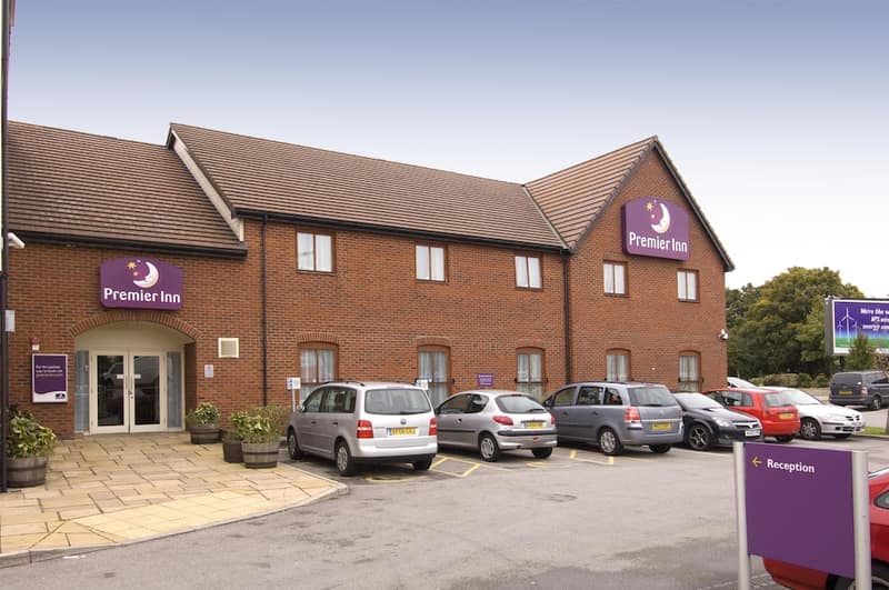 Premier Inn Manchester Trafford Centre Nth — photo 1