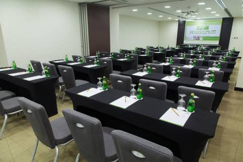 Holiday Inn Muscat AlSeeb by IHG — photo 8