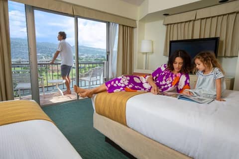Coconut Waikiki Hotel — photo 4