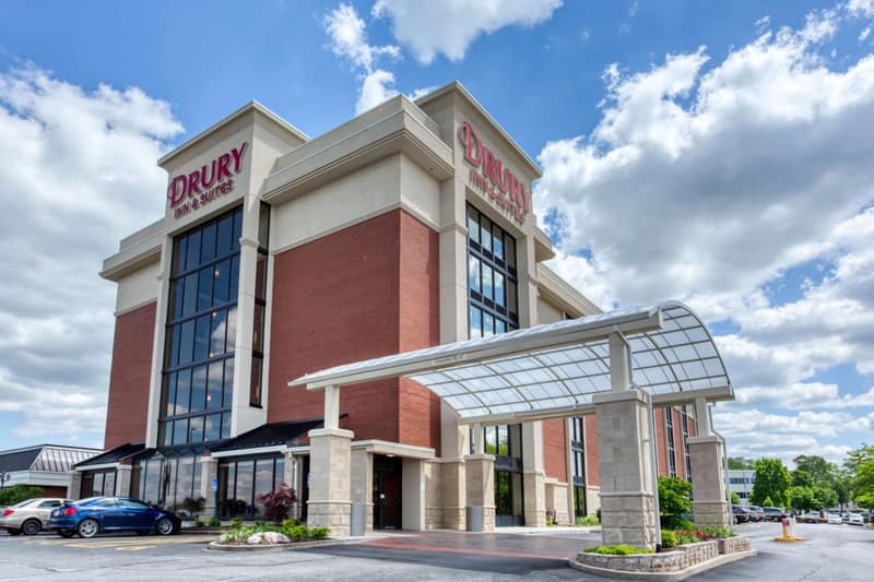 Drury Inn & Suites St. Louis Airport — building