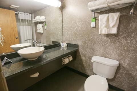 Prairie Crest Calgary Airport by IHG — photo 6