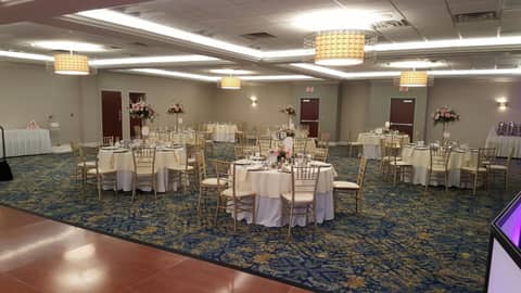 Crowne Plaza Hotel and Suites Pittsburgh South by IHG — photo 2