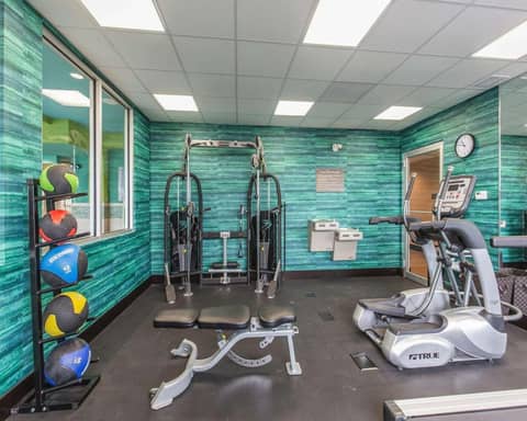 Comfort Inn & Suites Calgary Airport - North — photo 4