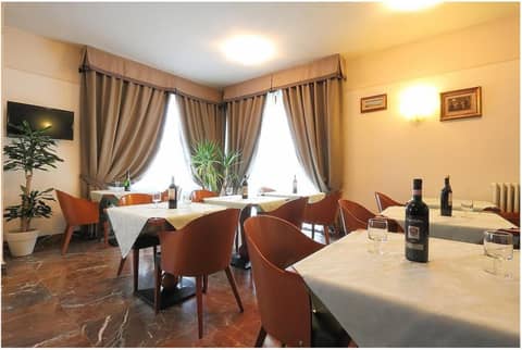Hotel Arcadia — dining