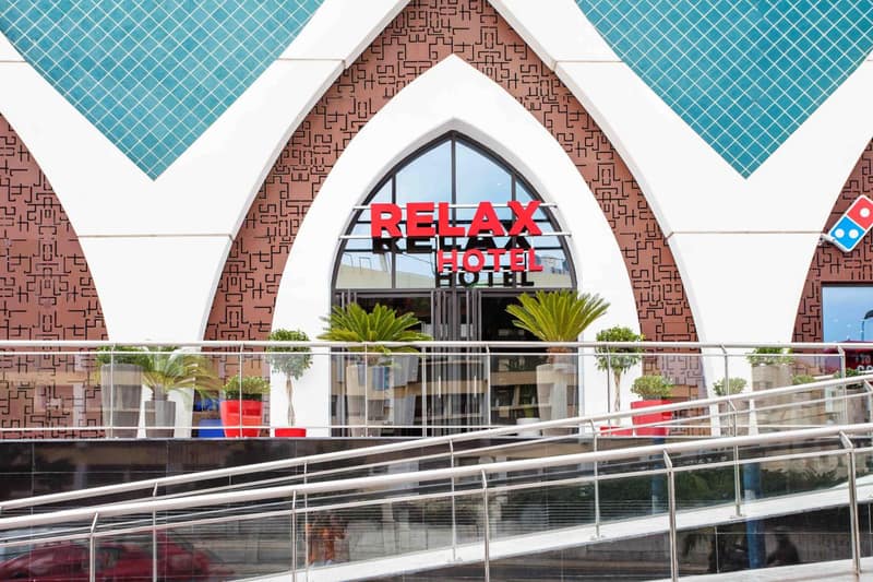 Relax Hotel Casa Voyageurs — building