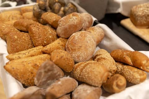 Holiday Inn - the niu Franz Vienna by IHG — dining
