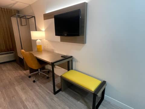 Comfort Inn & Suites Salt Lake City I-80 I-15 Downtown — photo 6